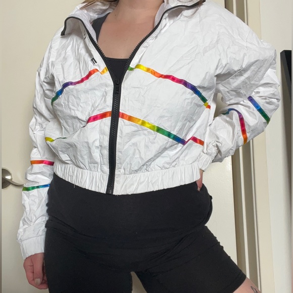 Forever 21 Cropped Lightweight Windbreaker style Jacket - Picture 3 of 6